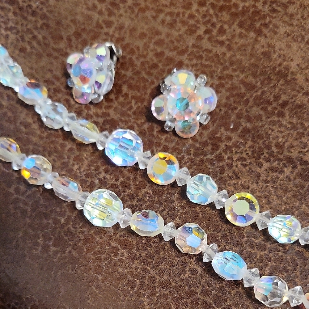 Iridescent Crystal Necklace and Earring Set (44) - Picture 8 of 16